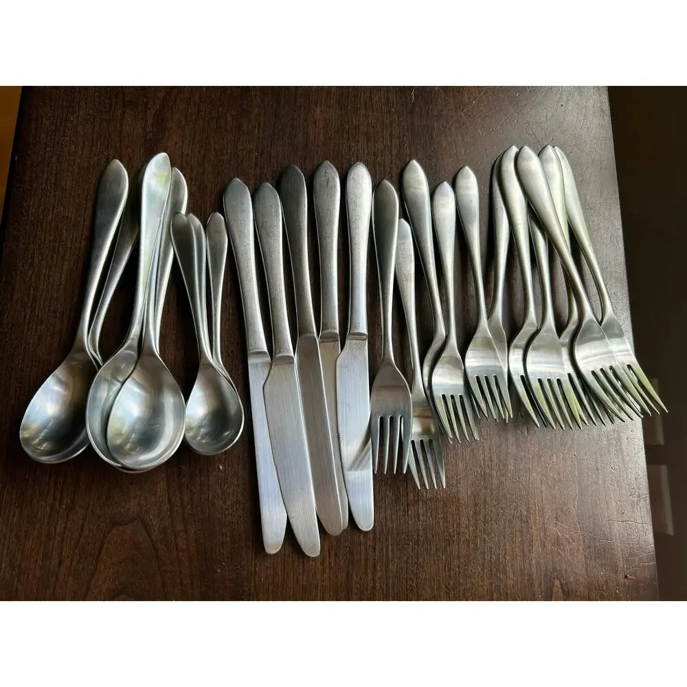 25 piece set Robert Welch RW Meridian pattern 18/10 stainless steel